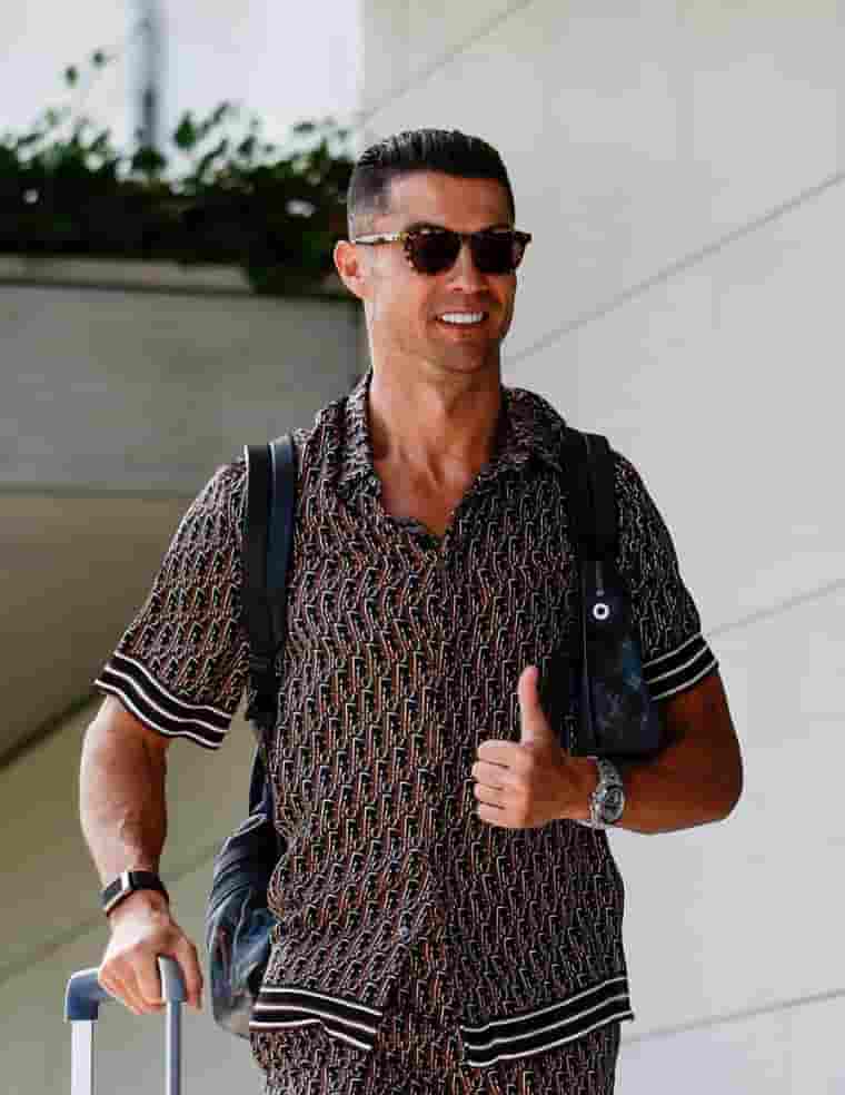 ロナウドがリラックスした笑顔を披露！ポルトガル代表での様子を投稿