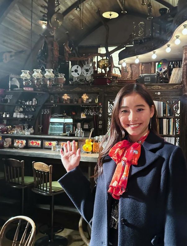 「優子ちゃんいい顔😊」新木優子の笑顔が可愛すぎると話題に✨