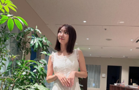 「14年間の歴史が詰まった一冊」柏木由紀、写真集お渡し会に感激！