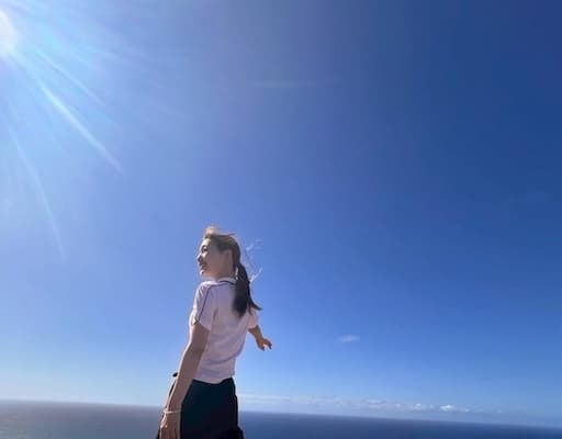 元日向坂46・佐々木美玲、ハワイ旅行のオフショットを公開