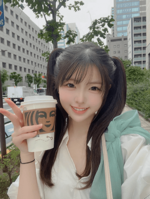 「本当は自撮り苦手なの」fav me・中本こまり、言葉と裏腹⁉可愛すぎる自撮りショットにファンメロメロ