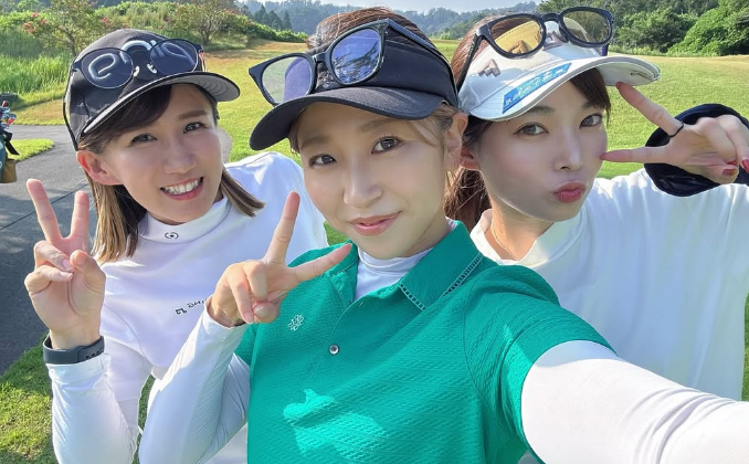 「ティーチングプロ、みんな可愛い」トリプル美女ゴルファー、"トリオ・ヴィーナスショット"にファン釘付け！「めちゃくちゃ可愛い」