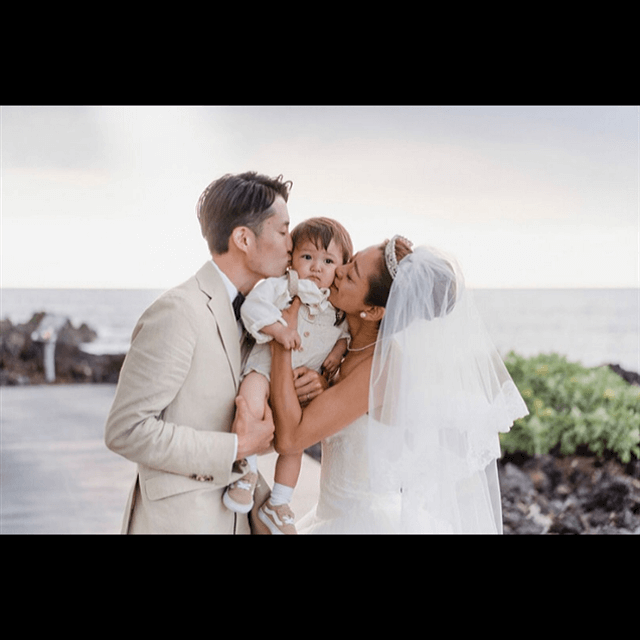 松本莉緒、運命と宿命を語る【貴重すぎるウエディング3人フォトも】