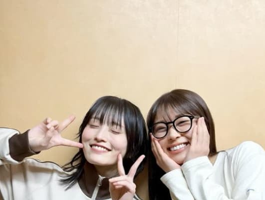 「笑顔の日に」渋谷凪咲が大親友とともにニコニコ写真を投稿！