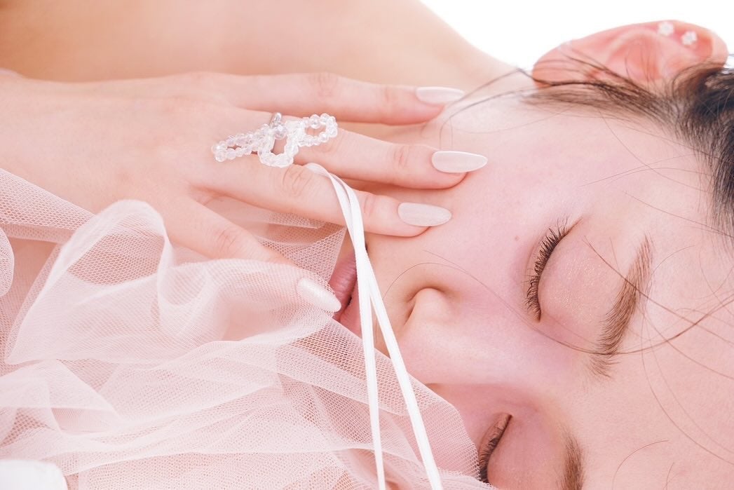 ファン歓喜！鈴木愛理 Ray卒業号のオフショットを追加公開！