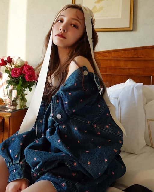 板野友美「なんまいめがすき？」春の新作を公開