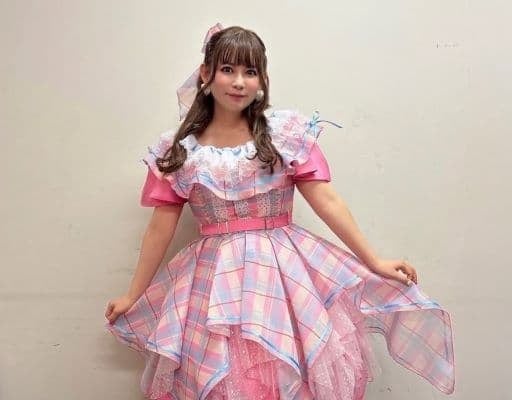 「奇跡の40！」中川翔子、レベル40を迎えたチェックワンピース姿に”かわいすぎ”の声！