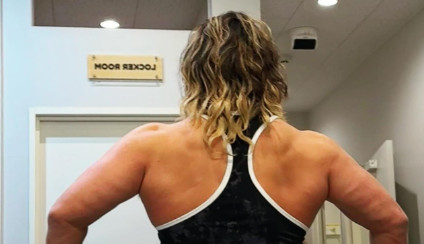 棚橋弘至、背中トレーニング姿を公開！「天使の羽根」にファン熱狂、「よしっ(￣(工)￣)！！」