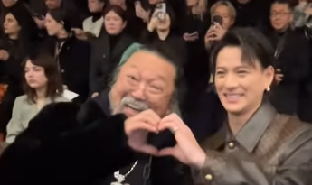 村上隆と平野紫耀、パリでの再会が話題に！笑顔あふれる動画投稿