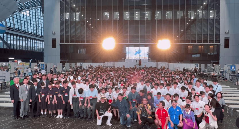 さだまさし、風に立つライオン基金の高校生ボランティア・アワードで感動の閉会式