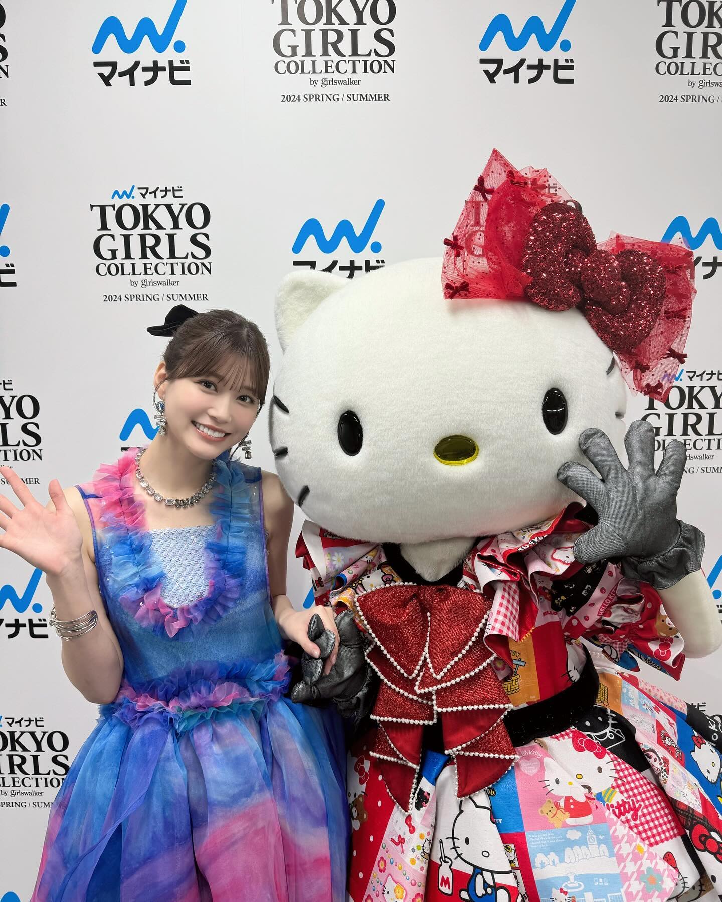 生見愛瑠がキティーちゃんとの2S公開‼︎「めるキティ可愛」