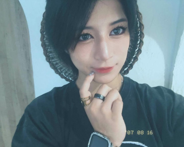 あざカワポーズも可愛すぎる！美女レスラー山岡聖怜、美顔ドアップモーニングショットでファン魅了！