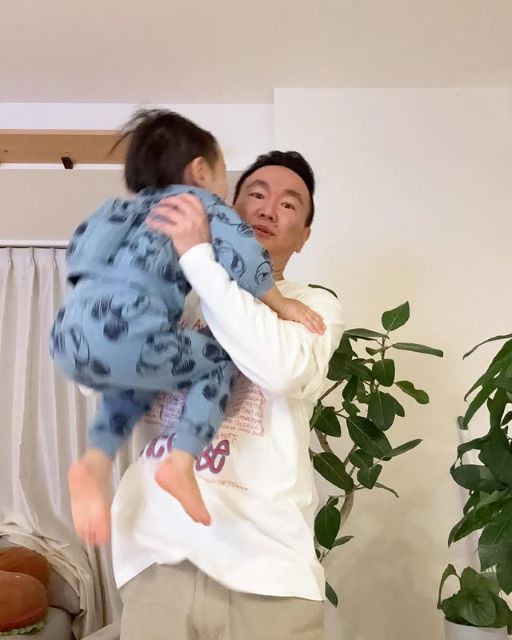 「1回ずつ持ち上げました」かまいたち山内、インスタ写真タイムの