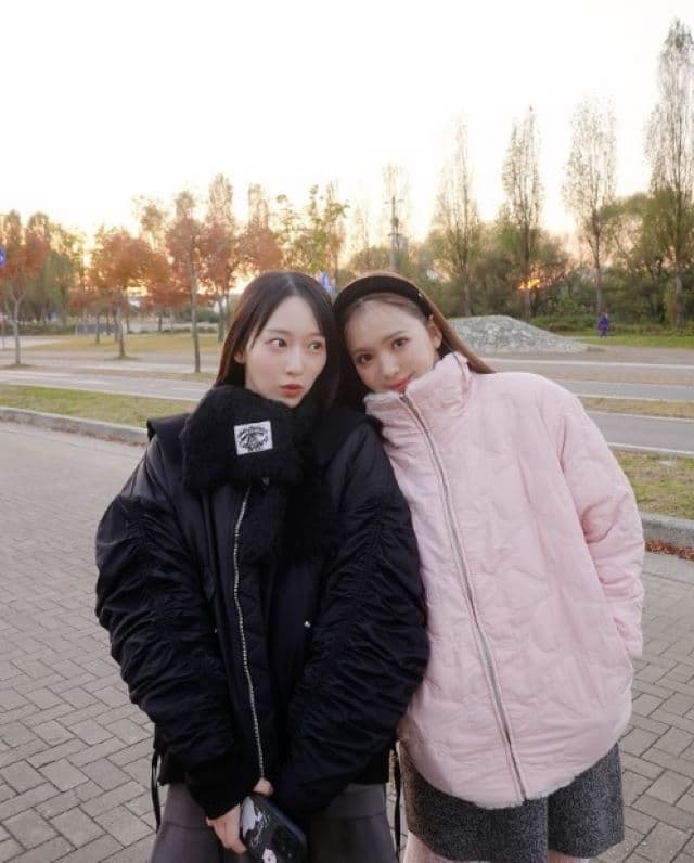 藤田ニコルが韓国で撮影した2ショットに多くのファンが反応「かわいすぎる」