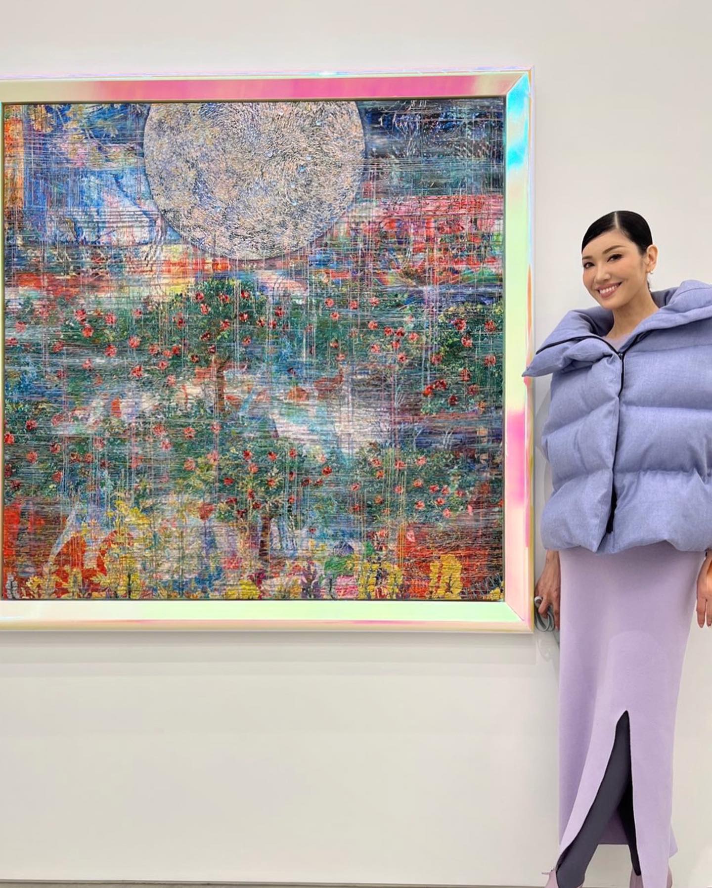 アンミカ、結婚式記念日に有名美術家の個展へ✨「間近にみることができて感動」
