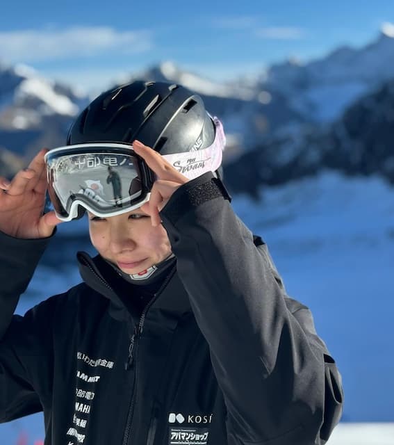 北京五輪スノーボード日本代表・三木つばき　「Enjoy Snowboarding!!」🏂雪山ショット！