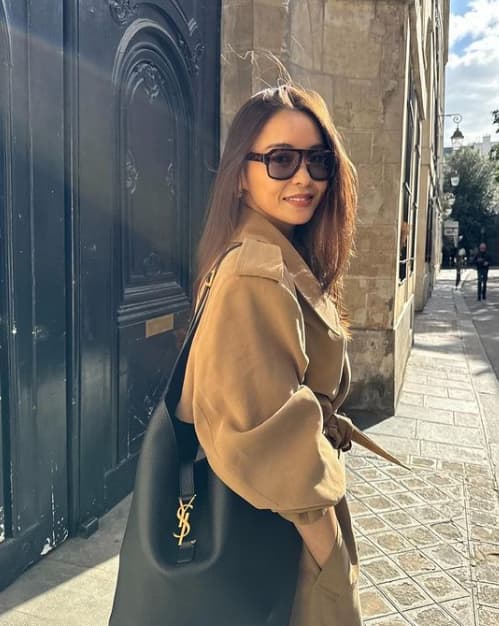 滝沢眞規子　ベルギーからパリへ移動！YSLのホーボーバッグと過ごす寒い日