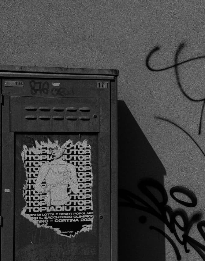 三吉彩花が20枚上の画像を一気に投稿！センスあふれる写真ばかり