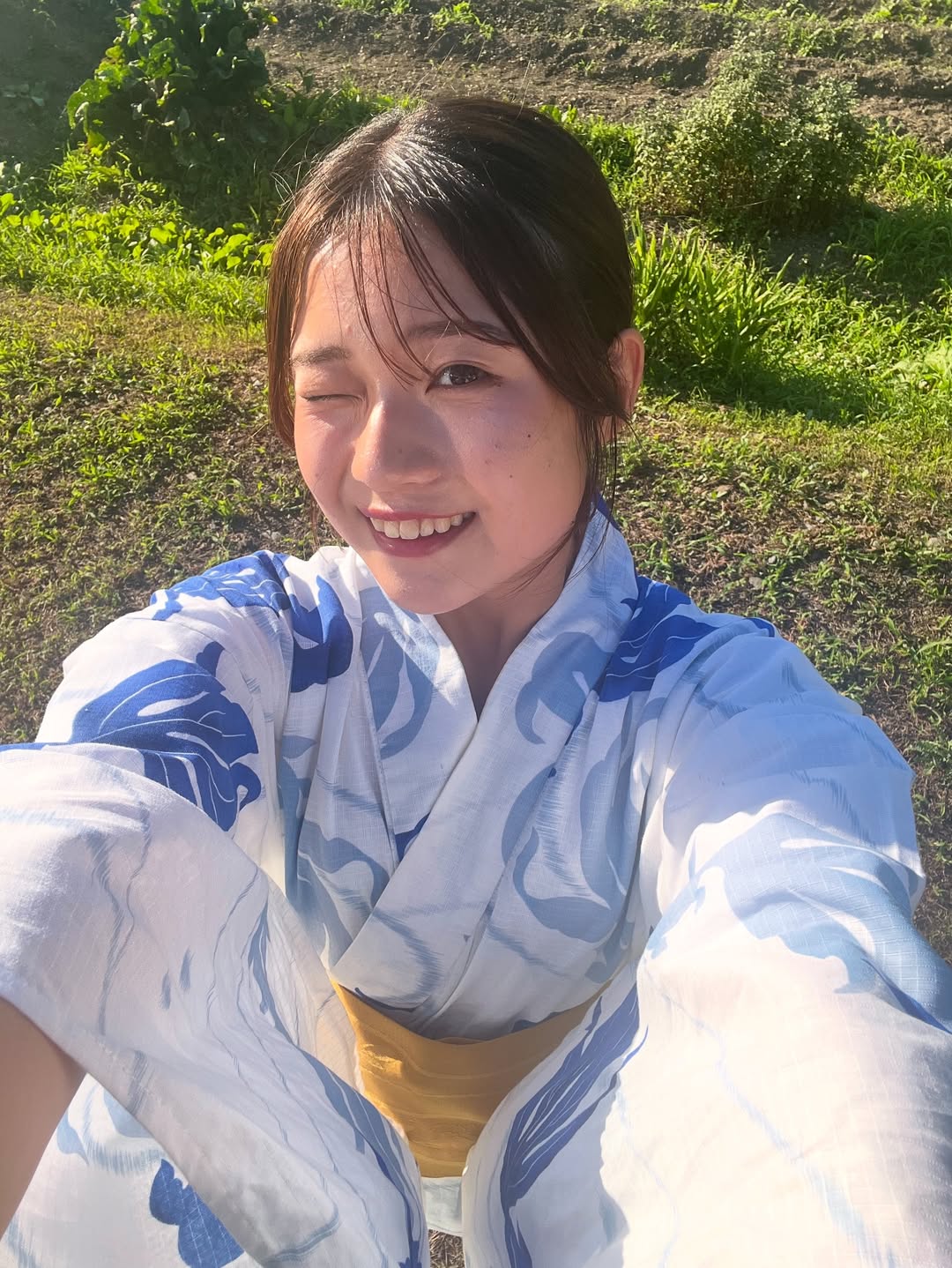 IBCアナウンサー・徳岡伶美、瓦banカラーの帯に爽やかなブルーの浴衣でウィンクショット！