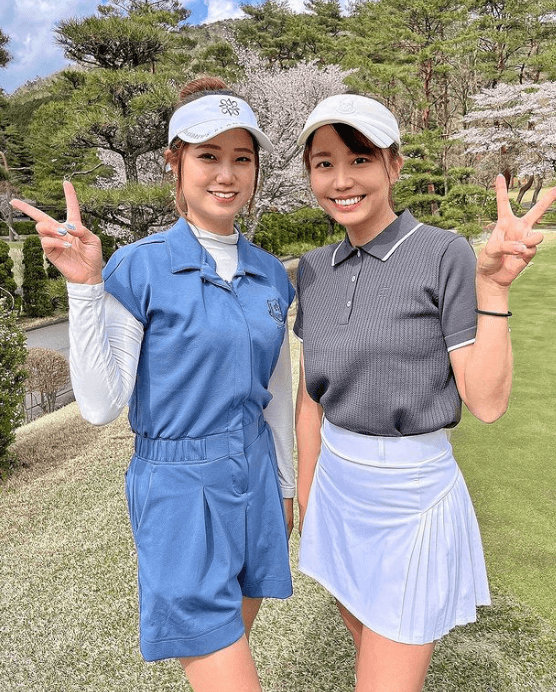 ゴルフ女子「とくさき」、ゴルファー美女とのダブルショットにファン「可愛い〜」と大絶賛！