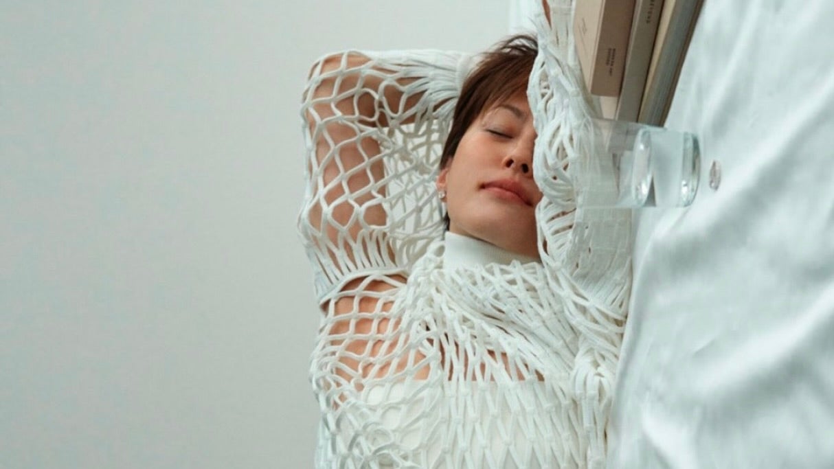 「圧倒的美しさ」米倉涼子、50歳目前と思えない抜群のプロポーションにファン悶絶！