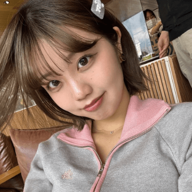 「マジ可愛い」サッカー美女子、新宿で魅せた”モテコ・ショット”にファン桃源郷へ！「めっちゃ可愛い過ぎ」