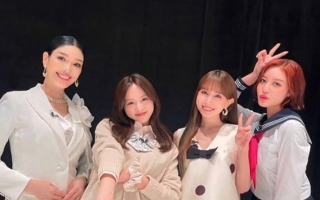 アンミカが白スーツで【ハマダ歌謡祭】卒業&旅立ちソングSPに出演！