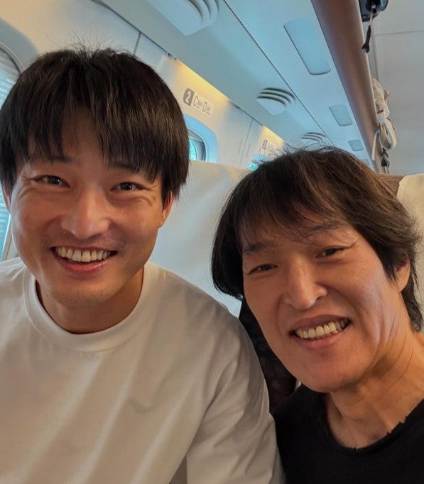 「お二人…似てませんか？」千原ジュニア、新幹線であの人気芸人とばったり？！