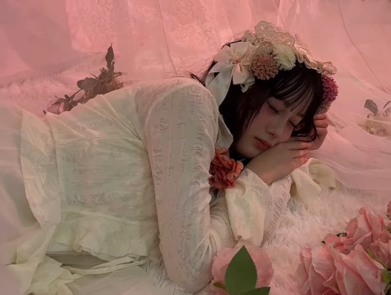 「寝顔が天使すぎる！」本田紗来　撮影のオフショットを公開！