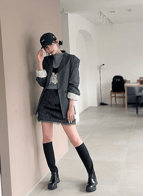 プロ雀士とは思えない美脚をあらわにした岡田紗佳に「大人の雰囲気ビンビン」