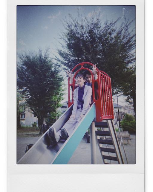 吉岡里帆、永山瑛太とのほっこり滑り台ツーショットを公開！