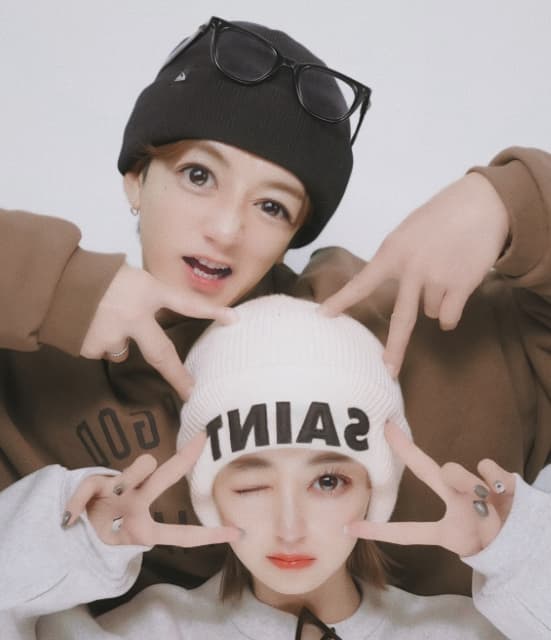 「え、待って可愛い。」みちょぱ、ノリでプリクラ撮影⁉目元強調で夫婦の差が明らかに！