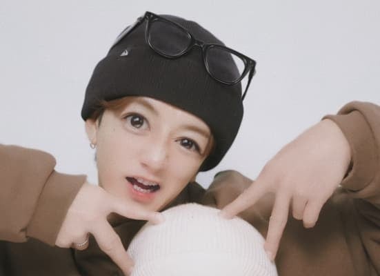 「え、待って可愛い。」みちょぱ、ノリでプリクラ撮影⁉目元強調で夫婦の差が明らかに！