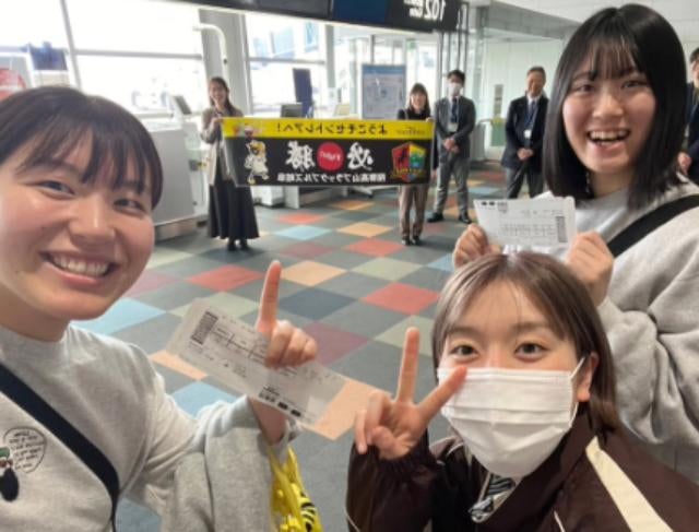 女子ハンドボール・ブラックブルズ 阿礼梨那、セントレアから九州・沖縄へ！空港満喫＆残り10試合への決意とは