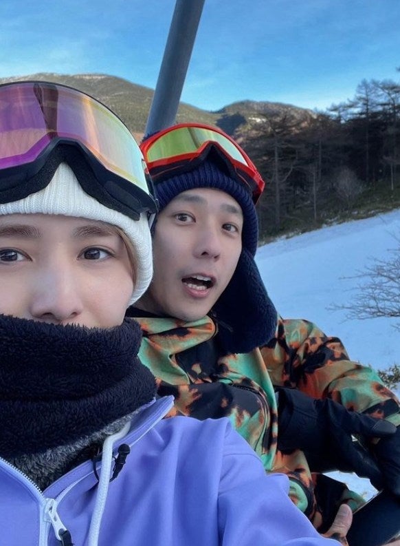 山田涼介＆二宮和也　人生初スノボ「雪の国の王子様⁉️」