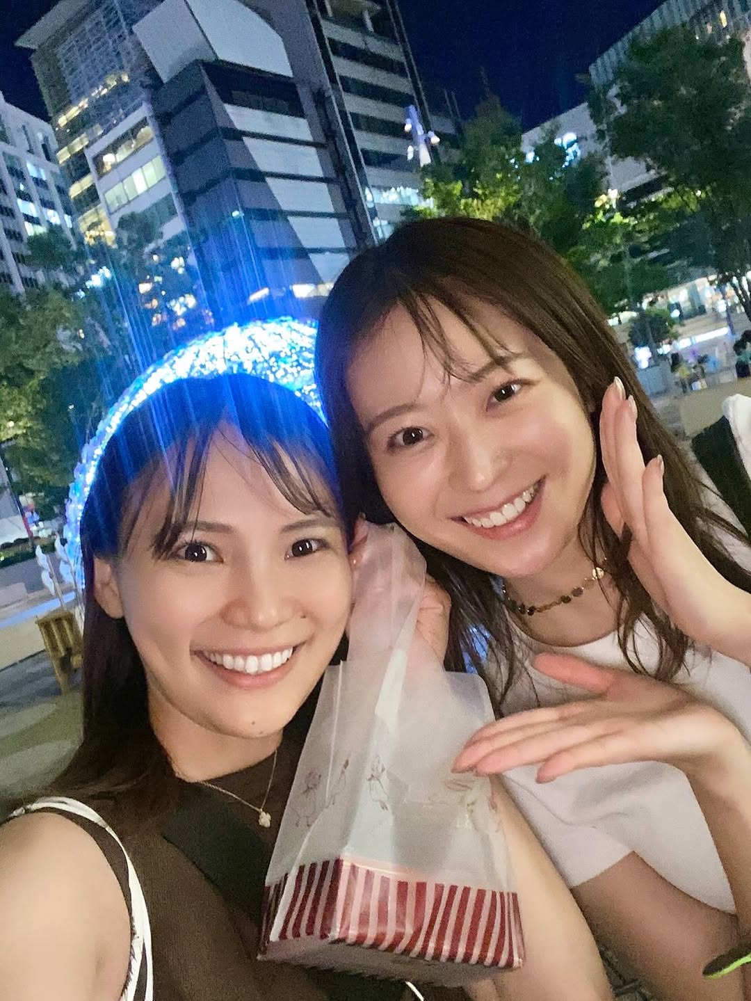 「勝手にエネルギーを注入されてるような不思議な感覚」WOWOW専属アナウンサー・岡本桃香、森田絵美とツーショット！恒例の早口まくし立て爆語り会も