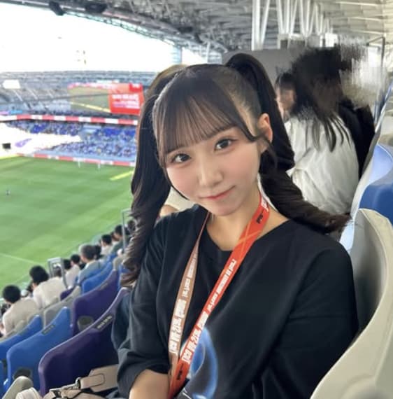 STU48・内海里音が彼女とデート気分を味わえる胸キュンショットを披露！