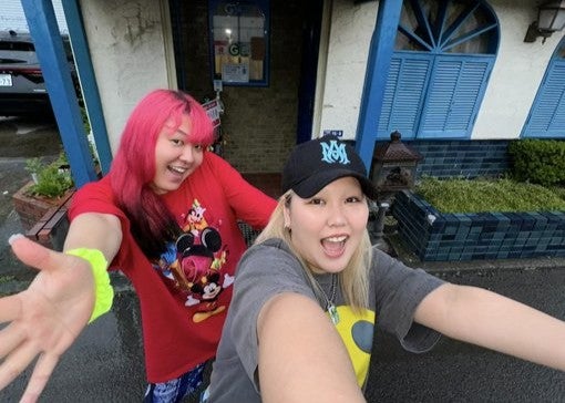 ぺえ、念願の「もんぶらん」を訪問　平成フラミンゴ・RIHOと満喫ショット公開