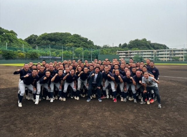 松坂大輔、母校・横浜高校を訪問　夏へ挑む球児たちにエール