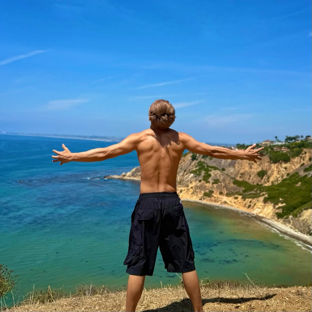 「背中に着いていきます」武尊、ダイナミックな自然に触れて最高のエネルギーチャージ！