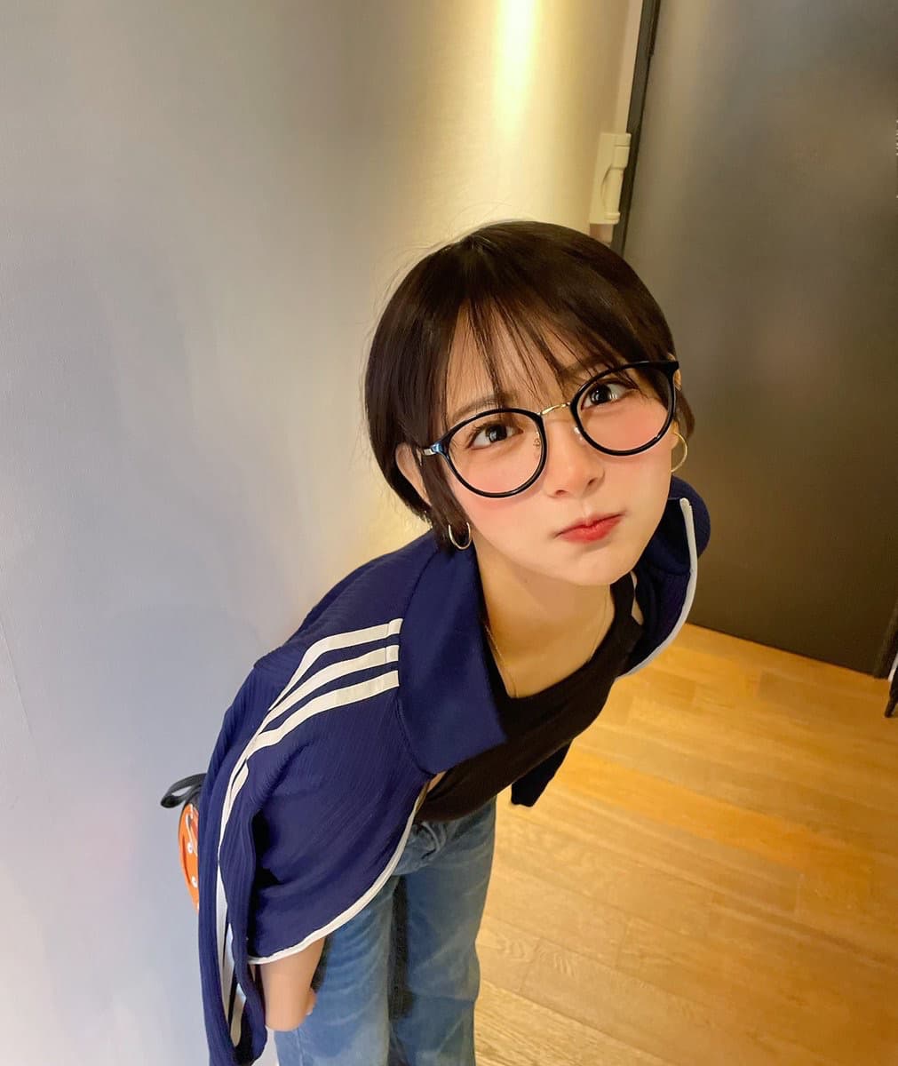 「メガネ好き？の問いかけに反響」すみぽんのキュートな眼差しが話題に