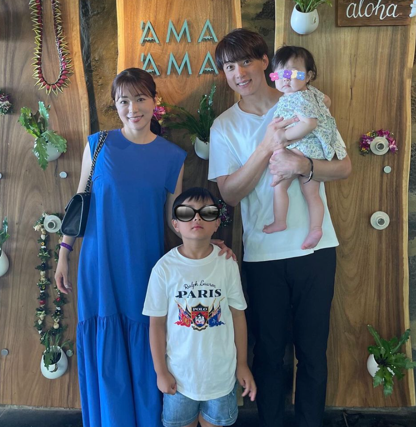 元バスケ男子日本代表&フリーアナウンサー夫妻、ハワイ旅行家族ショット！長男長女も公開