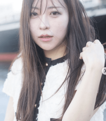 イエローキャブ（YellowCab）　進藤もも、横浜みなとみらいで魅せる多彩な表情