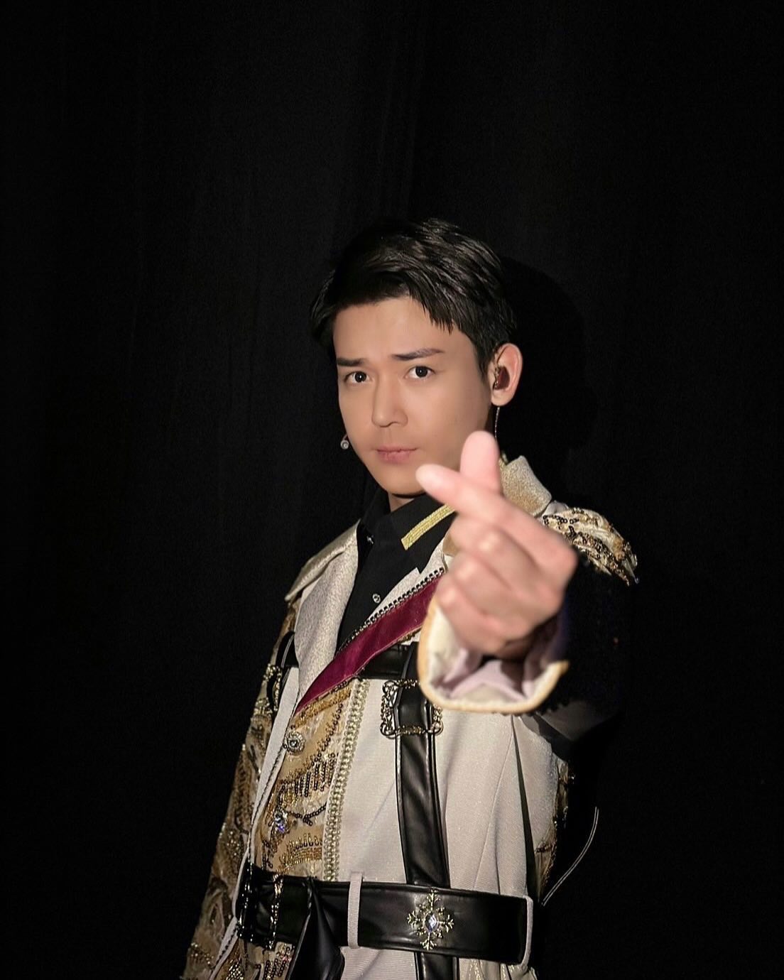 WEST. 小瀧望　聖なる夜にInstagram記念すべき200投稿目を公開