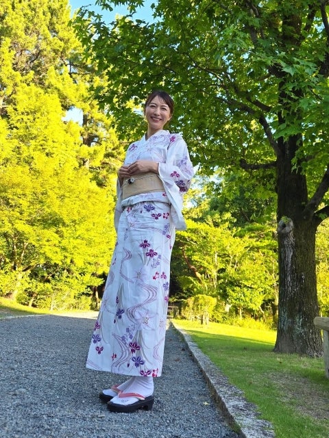 小椋久美子「忘れられない夏の思い出」浴衣姿で語った“花火の刹那と感動”