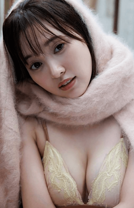 「秋だね」元AKB・兒玉遥、魅惑の白ランジェリーショットに「セクシー」とファン悶絶！