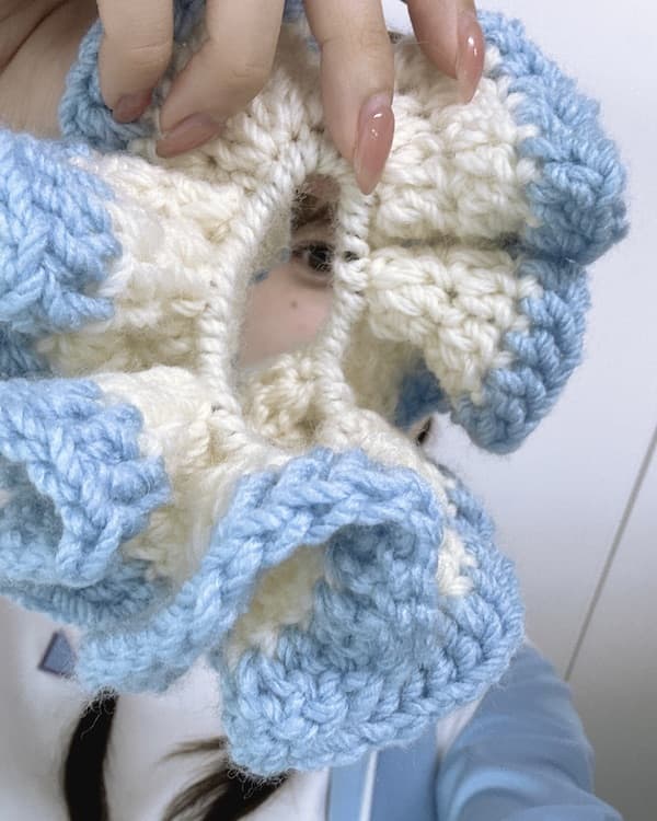 日向坂46佐々木久美が手編み作品を公開