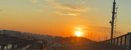 狩野舞子、夕日の美しさに癒される！