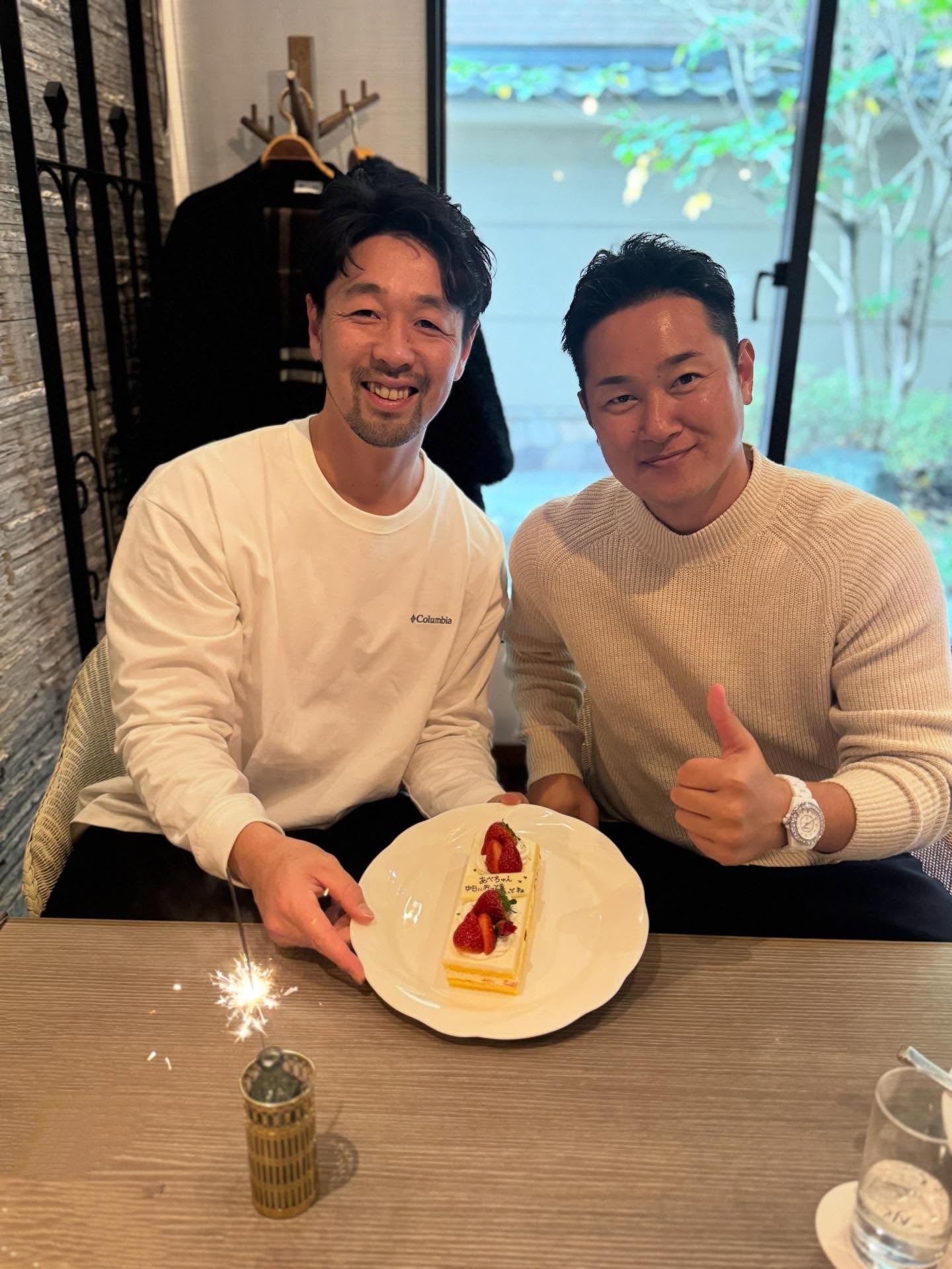 元楽天・銀次、中日復帰の阿部とのツーショット公開「青い炎を燃やして闘え！」