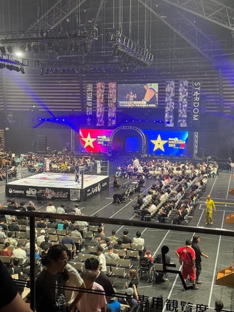 里崎智也、「STARDOM 5★STAR GP 2025」で解説席に登場。舞華・朱里と熱戦を語る特別コラボ